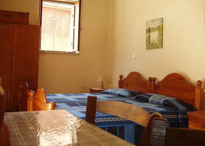 Niovi House טוקהיני