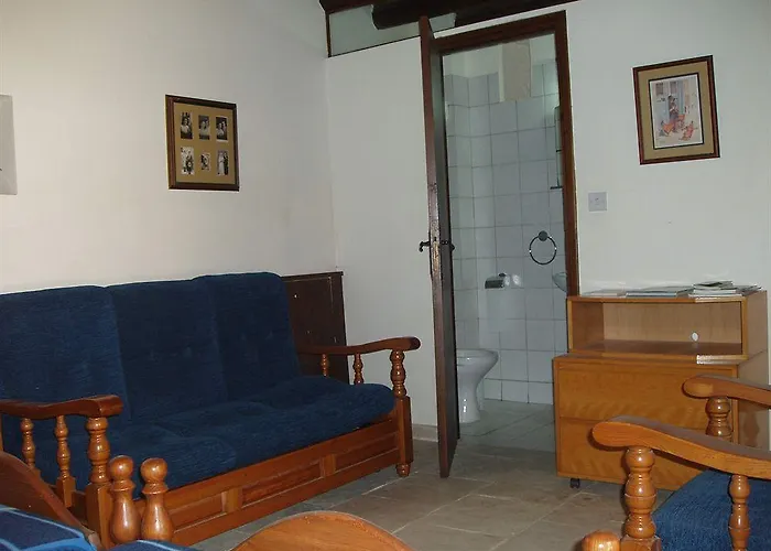 דירה Niovi House