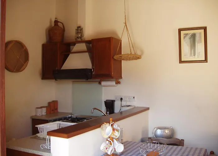 Niovi House טוקהיני