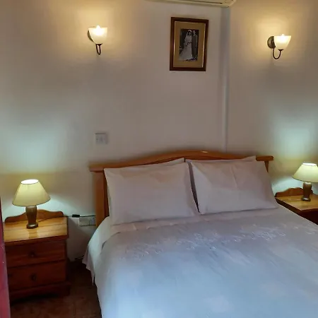 Niovi House Apartment